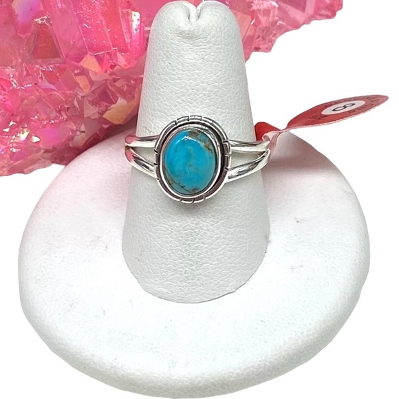 Hand Crafted Jewelry - Kingman Turquoise Ring Size 8 Solid Sterling Silver 925 Dainty Boho Oval Blue
